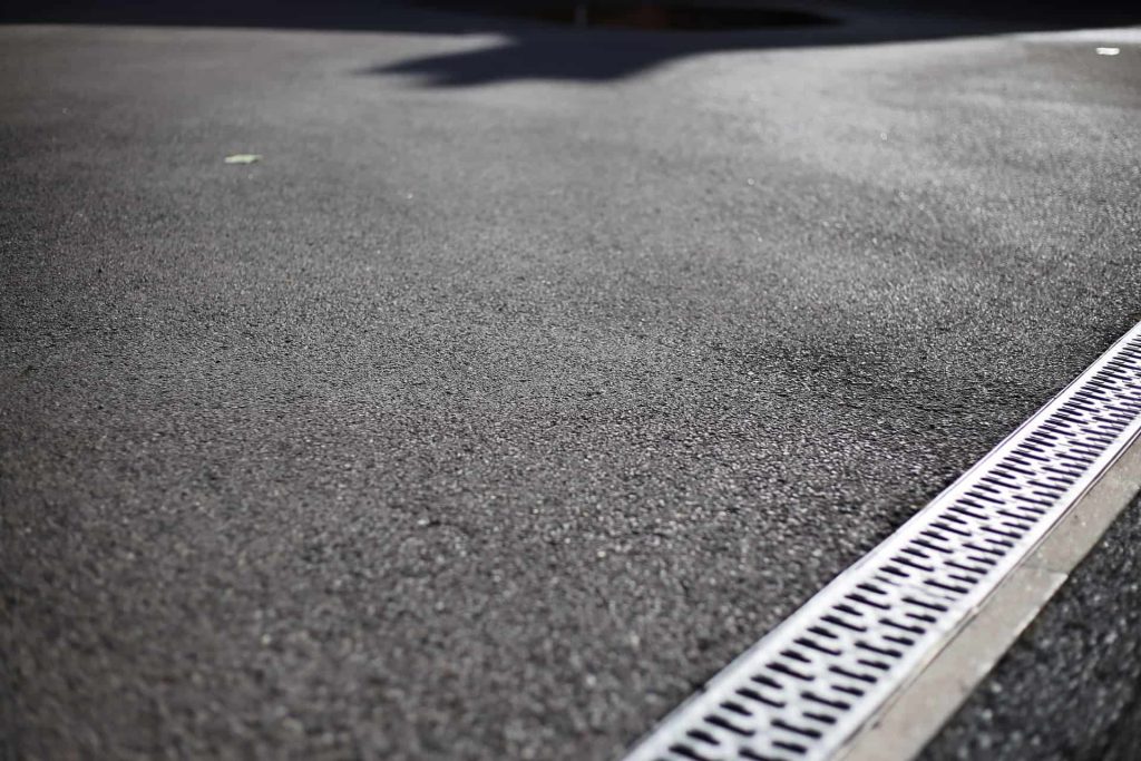 Experienced Tarmac Driveways experts near Coventry